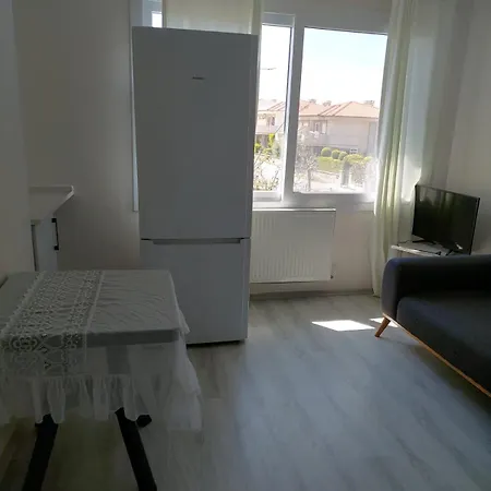 بيت ضيافة Evi 3*
